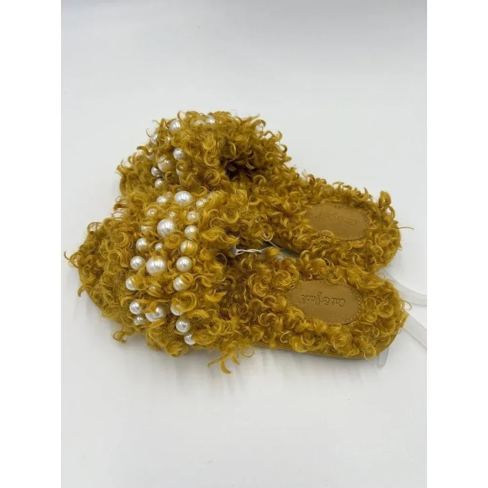 Cat Jack Toddler‎ Girls Fuzzy Slippers Pearls Mustard Yellow Size 4 NWT